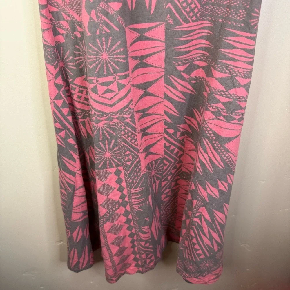 Patagonia Halter Tribal Shelf Bra Size‎ Medium Vibrant Activewear Outdoor Hiking - Picture 5 of 11